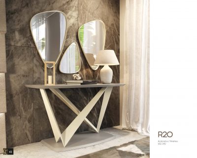 R20 Console Table