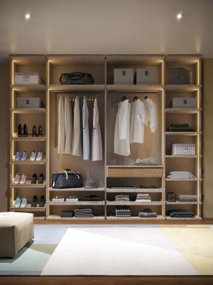 MS 030 Walking closet